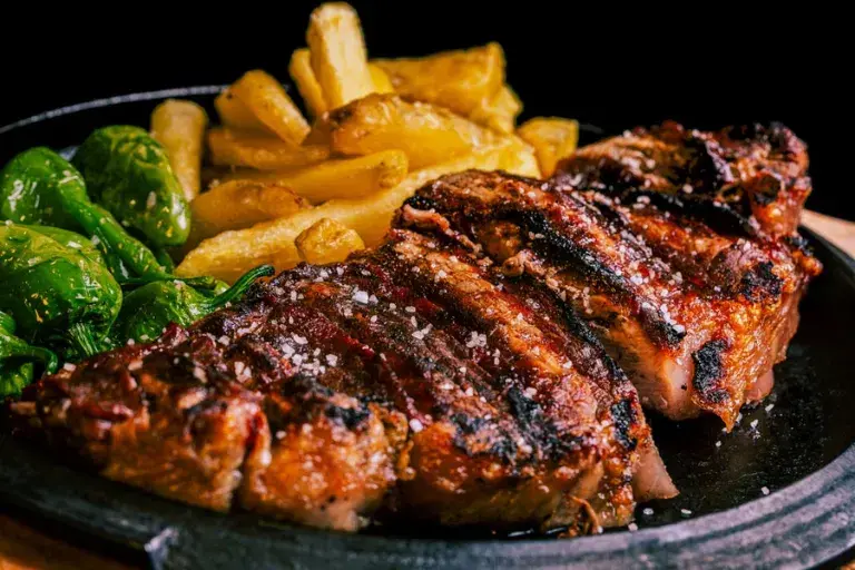 Além da Carne Acompanhamentos Essenciais para o Churrasco Perfeito
